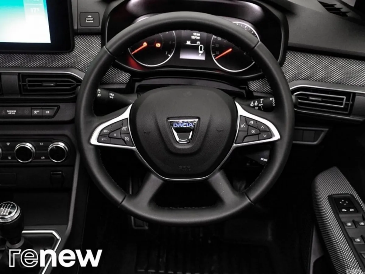 Dacia Jogger SUV, Petrol, 2023, Brown