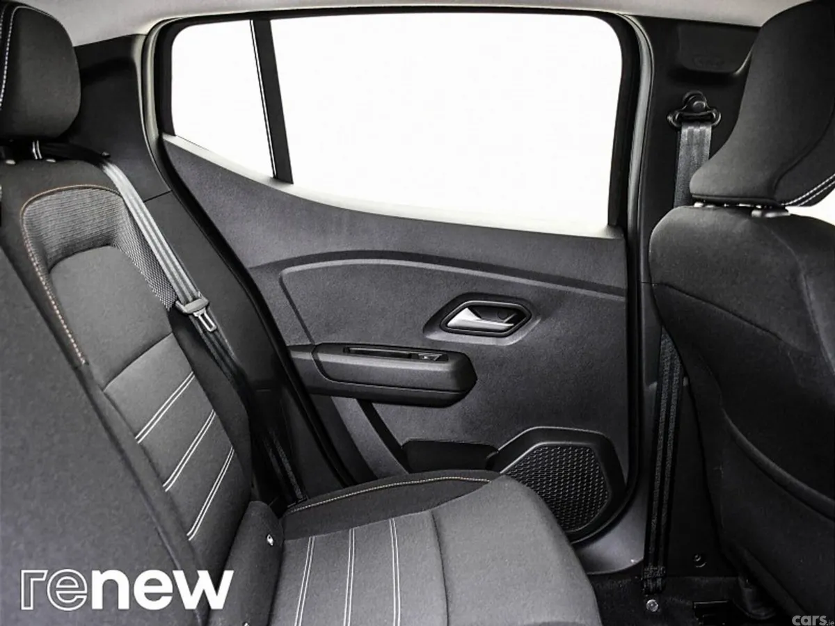 Dacia Sandero Stepway SUV, Petrol, 2024, Black