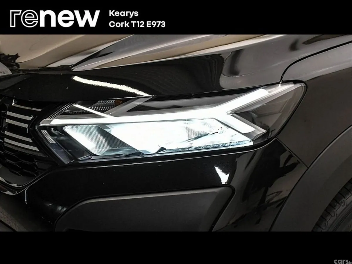 Dacia Sandero Stepway SUV, Petrol, 2024, Black