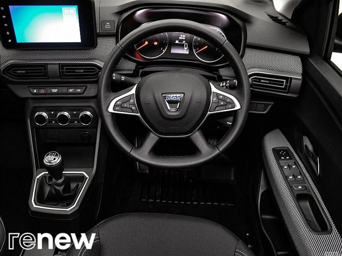 Dacia Jogger SUV, Petrol, 2023, Brown
