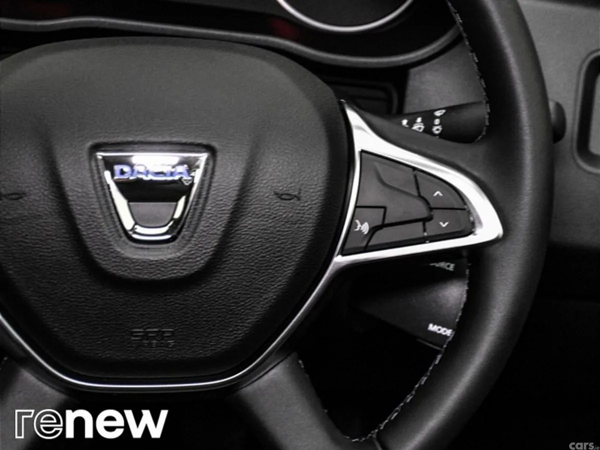 Dacia Duster SUV, Petrol, 2022, White