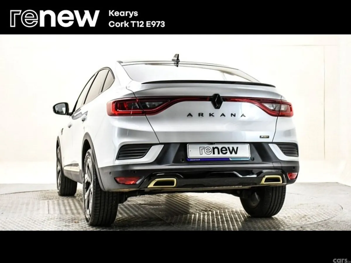 Renault Arkana SUV, Petrol Hybrid, 2023, White