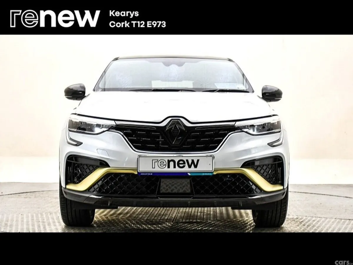 Renault Arkana SUV, Petrol Hybrid, 2023, White