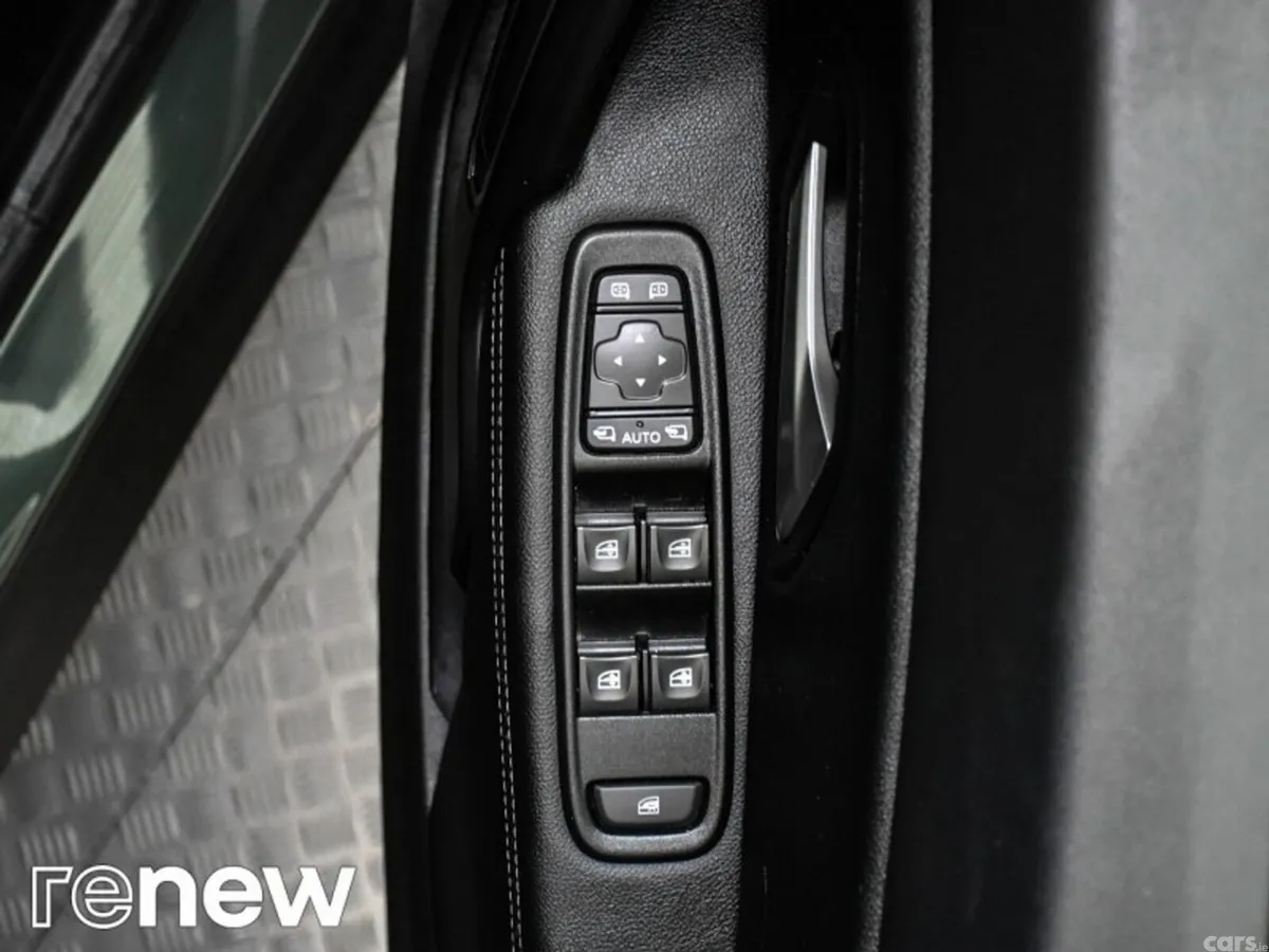 Dacia Duster SUV, Petrol, 2024, Grey
