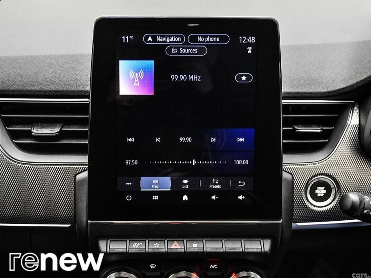 Renault Arkana SUV, Petrol Hybrid, 2022, Red