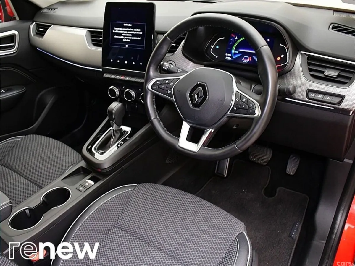Renault Arkana SUV, Petrol Hybrid, 2022, Red