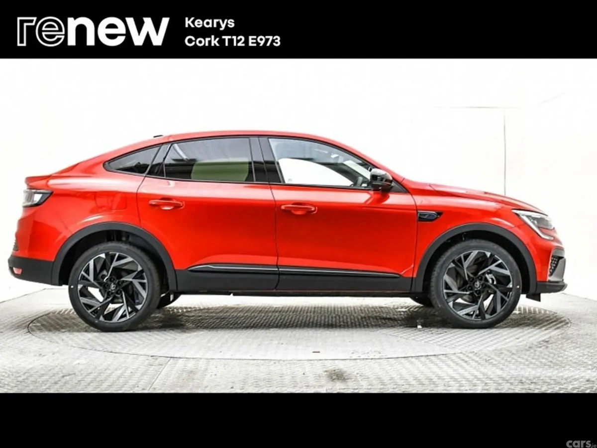 Renault Arkana SUV, Petrol, 2024, Red