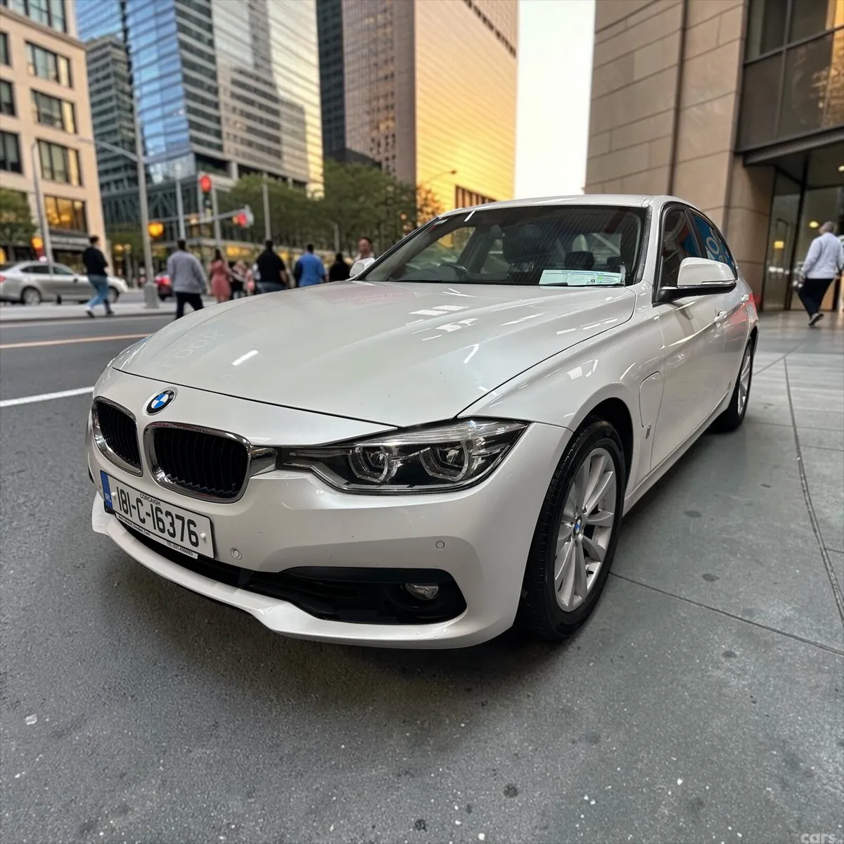 BMW 3-Series Saloon, Petrol Plug-in Hybrid, 2018, White