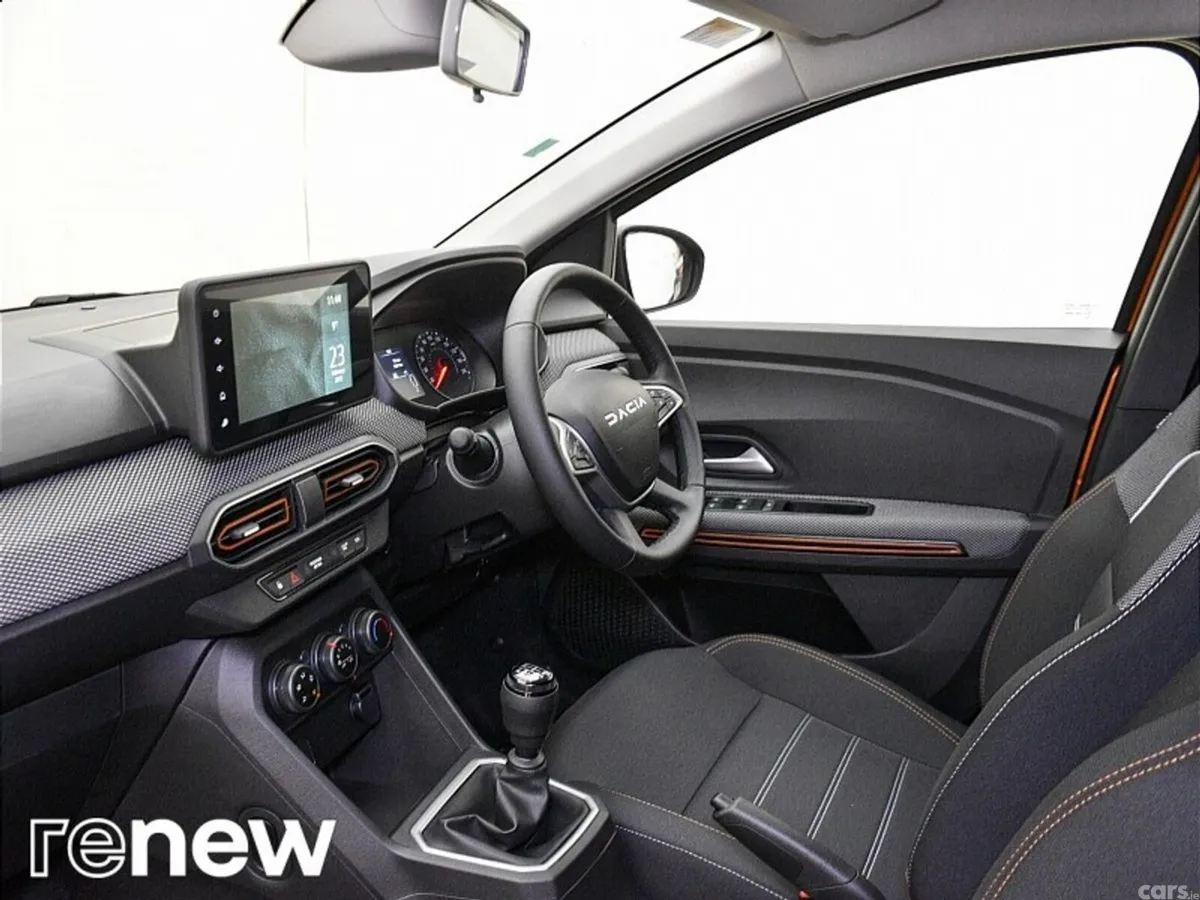Dacia Sandero Stepway SUV, Petrol, 2023, Orange