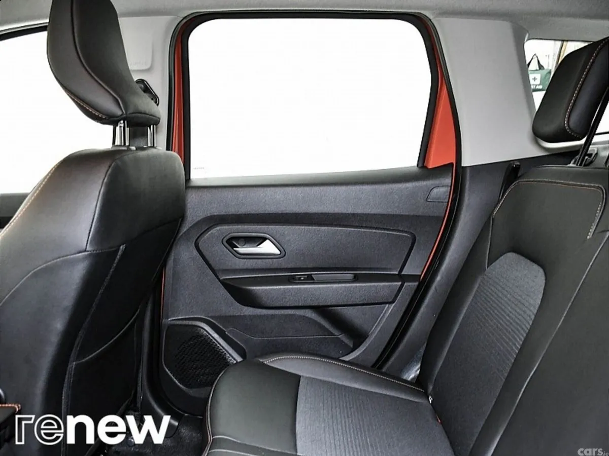 Dacia Duster SUV, Petrol, 2023, Orange