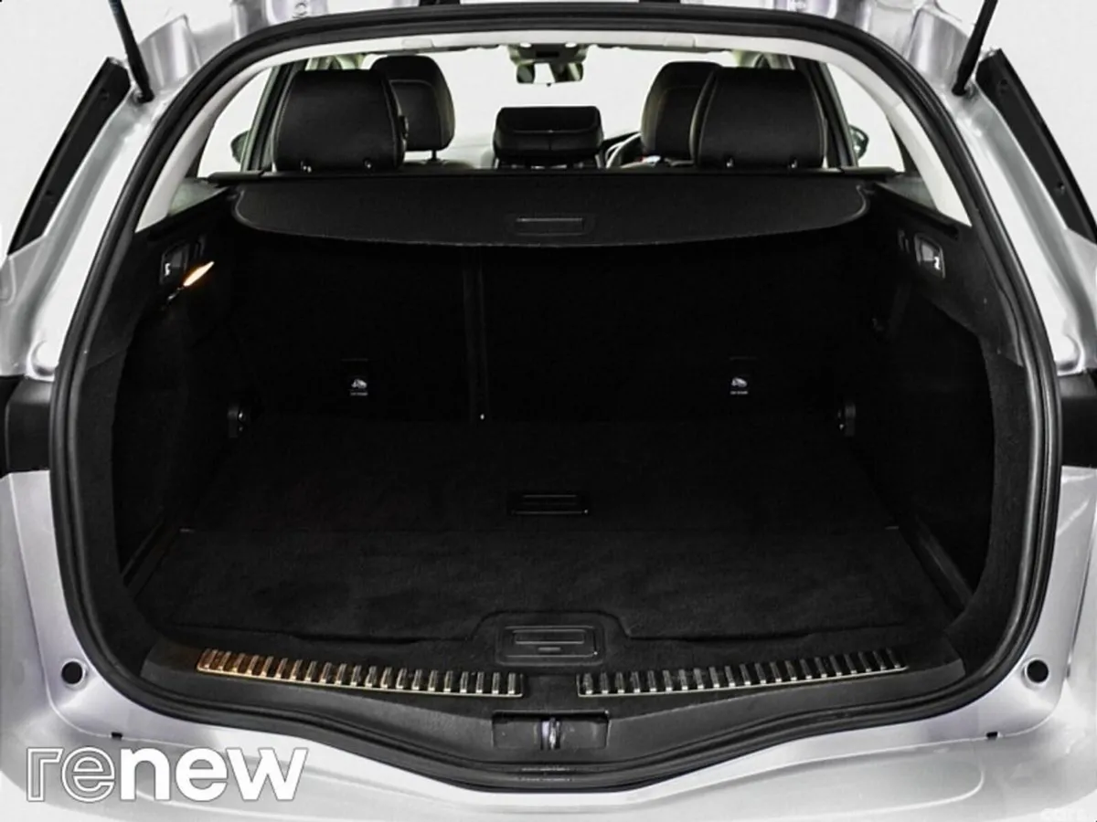 Renault Megane Estate, Diesel, 2020, Silver