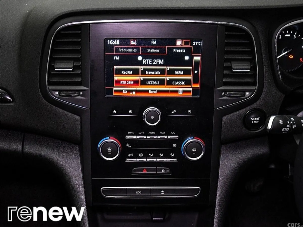 Renault Megane Estate, Diesel, 2020, Silver