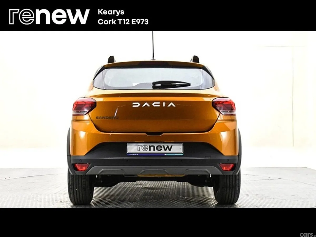 Dacia Sandero Stepway SUV, Petrol, 2023, Orange