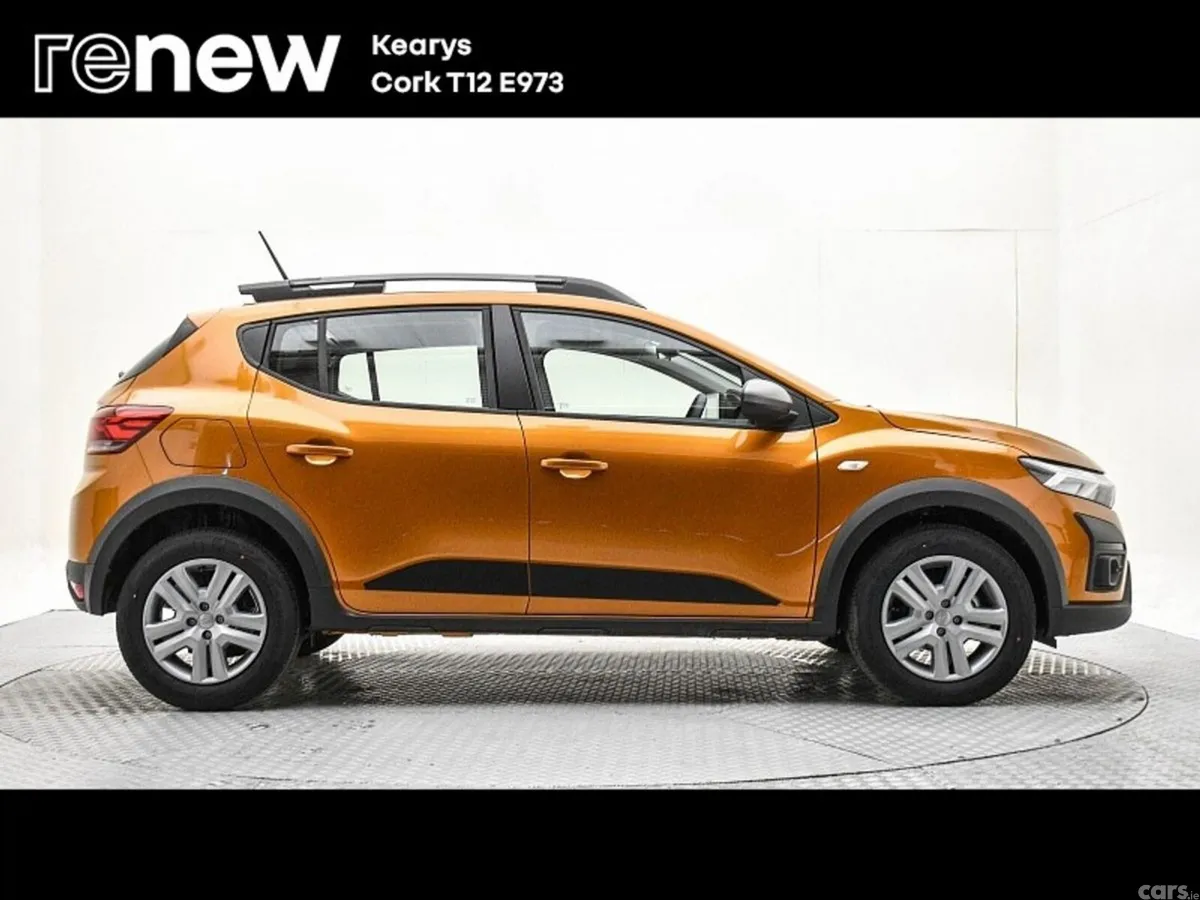Dacia Sandero Stepway SUV, Petrol, 2023, Orange