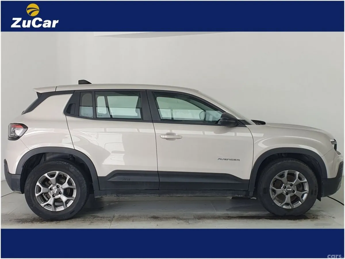 Jeep Avenger SUV, Electric, 2024, Beige