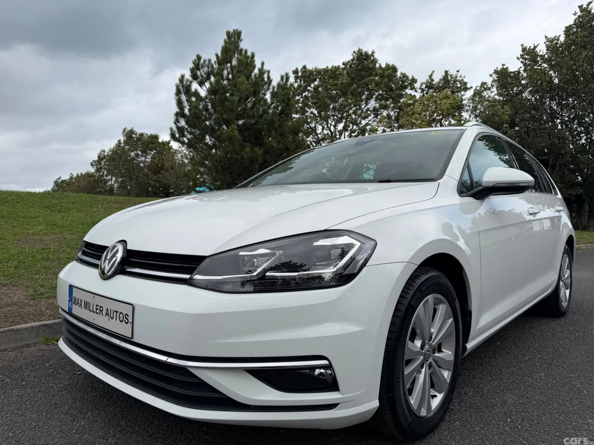 Volkswagen Golf Estate, Petrol, 2018, White