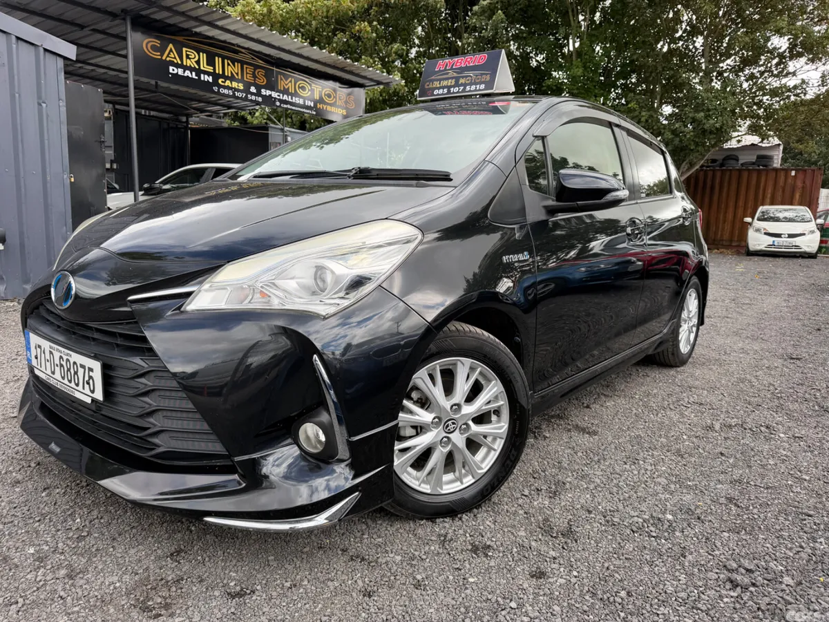 Toyota Vitz Hatchback, Petrol Hybrid, 2017, Black