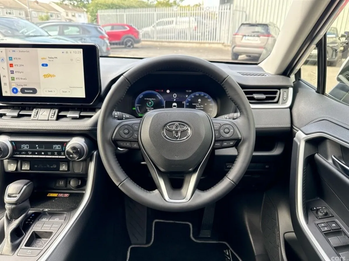 Toyota RAV4 SUV, Petrol Hybrid, 2025, White