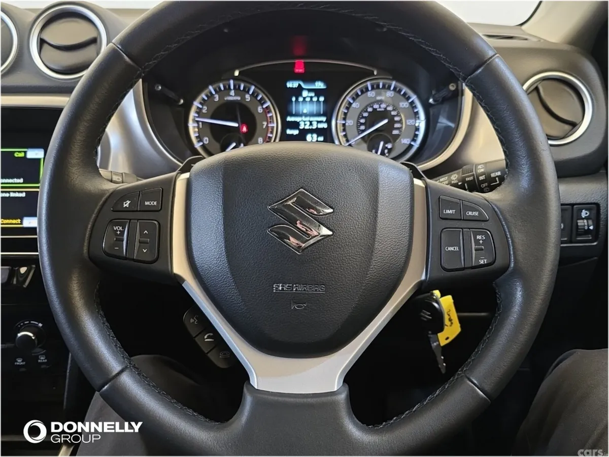 Suzuki Vitara SUV, Petrol, 2019, White