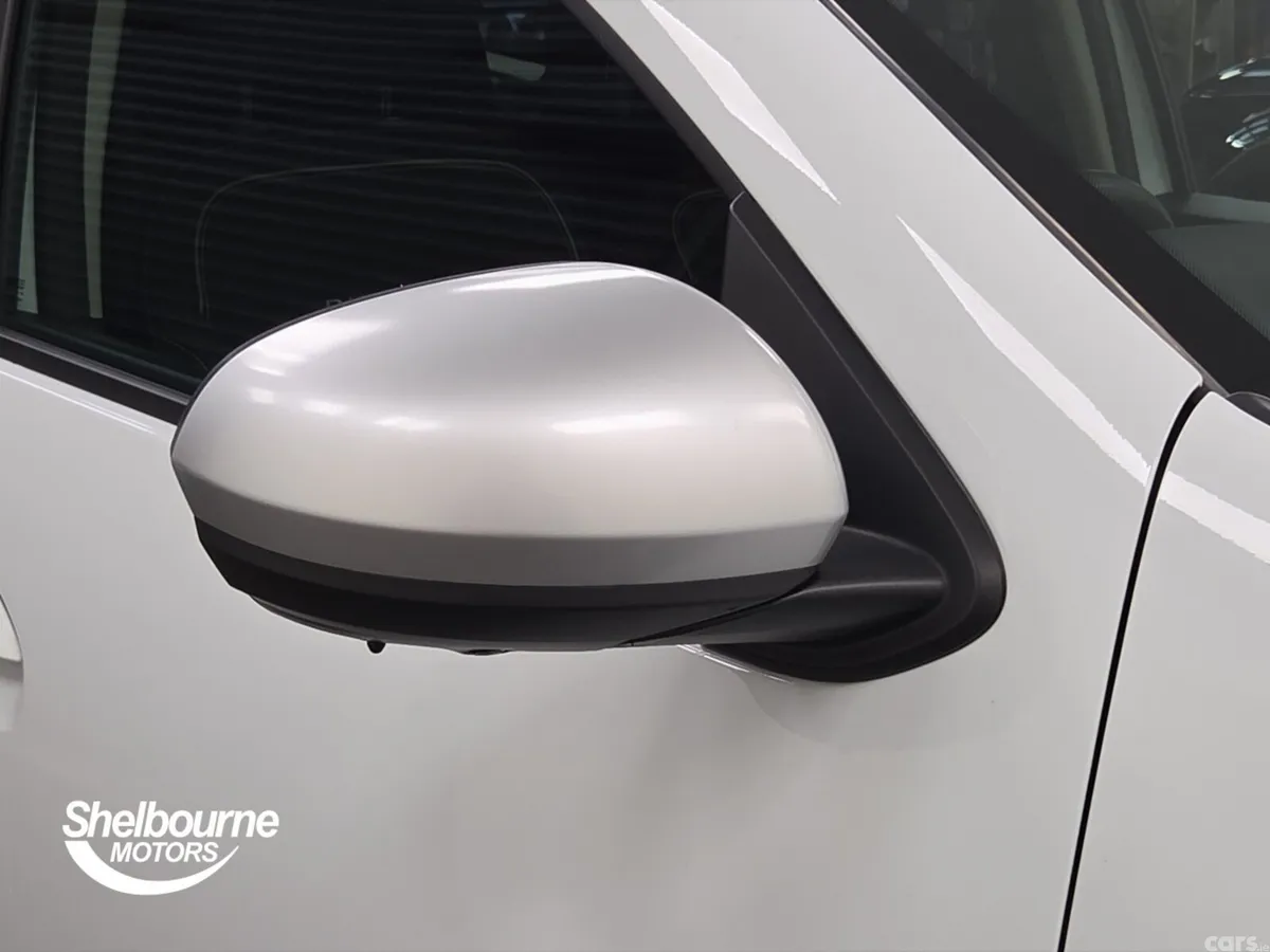 Dacia Duster Estate, Petrol, 2022, White