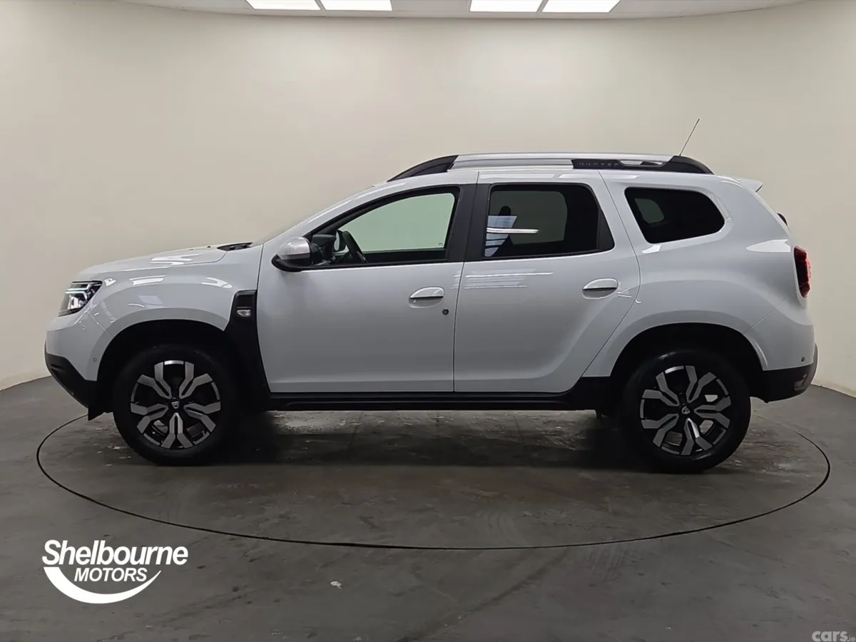 Dacia Duster Estate, Petrol, 2022, White