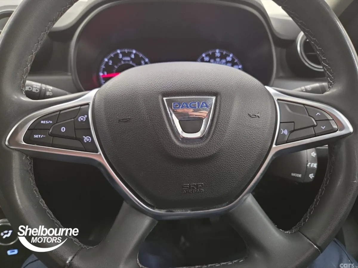 Dacia Duster Estate, Petrol, 2022, White