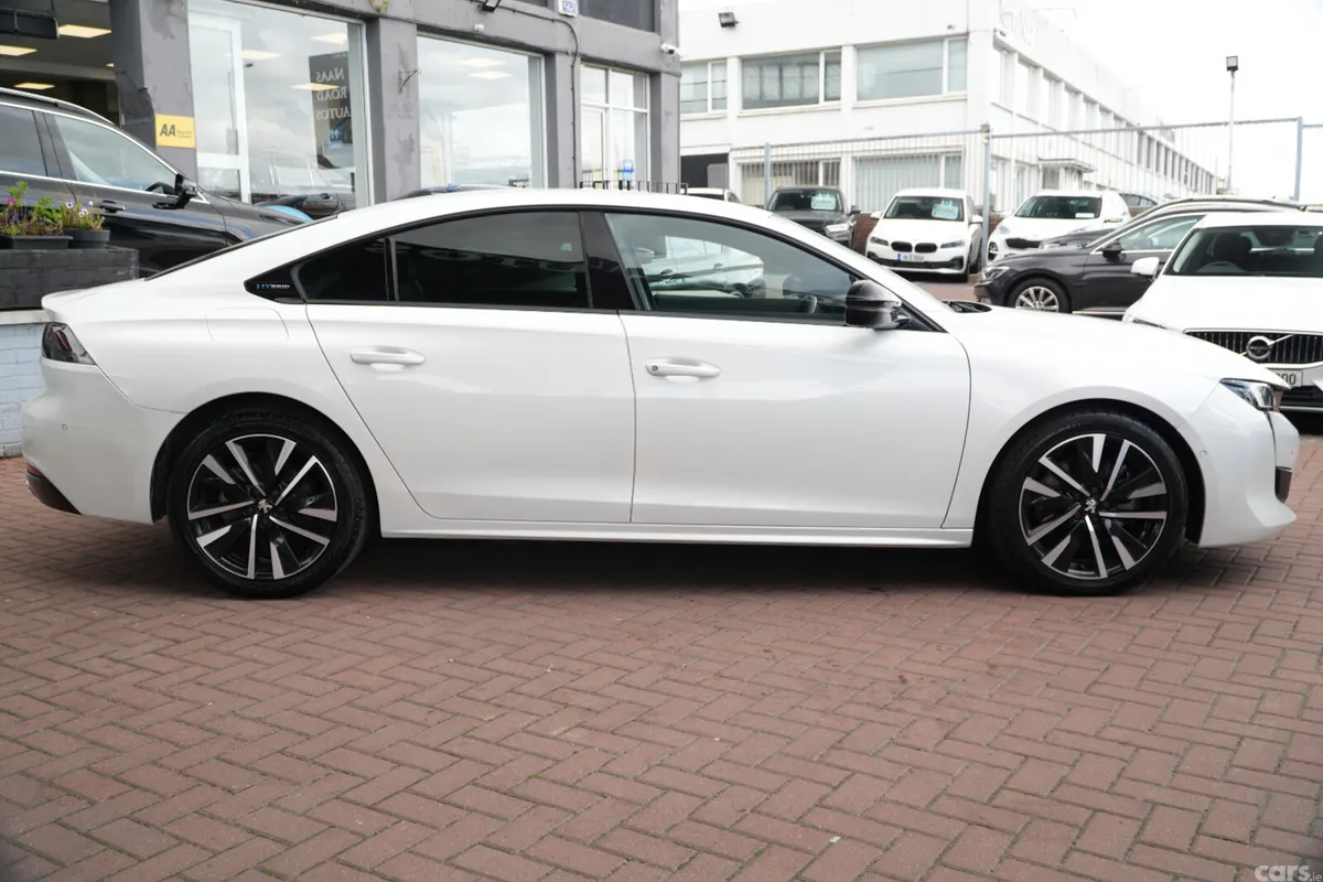 Peugeot 508 Saloon, Petrol Plug-in Hybrid, 2021, White