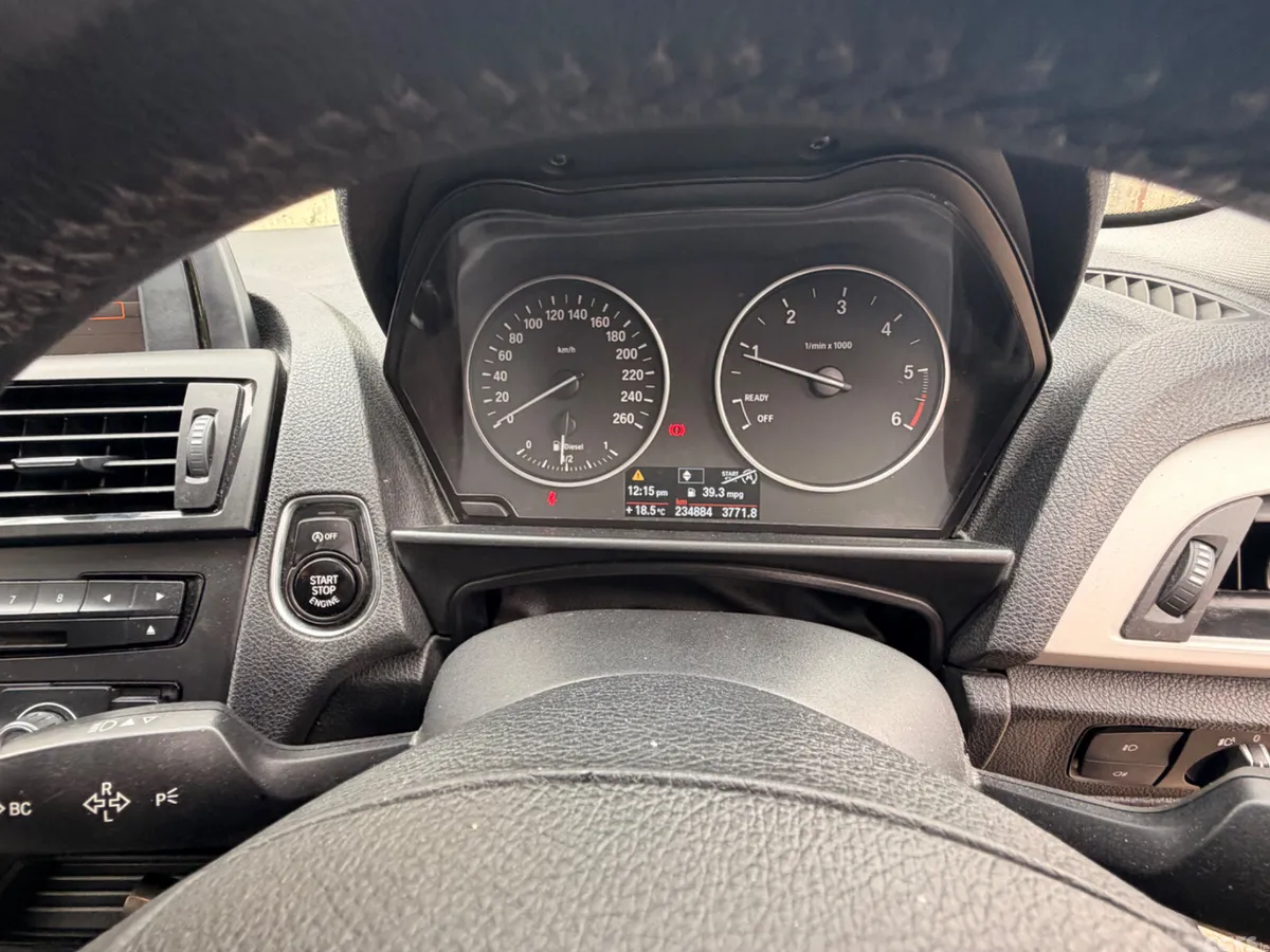 BMW 1-Series Hatchback, Diesel, 2013, Grey