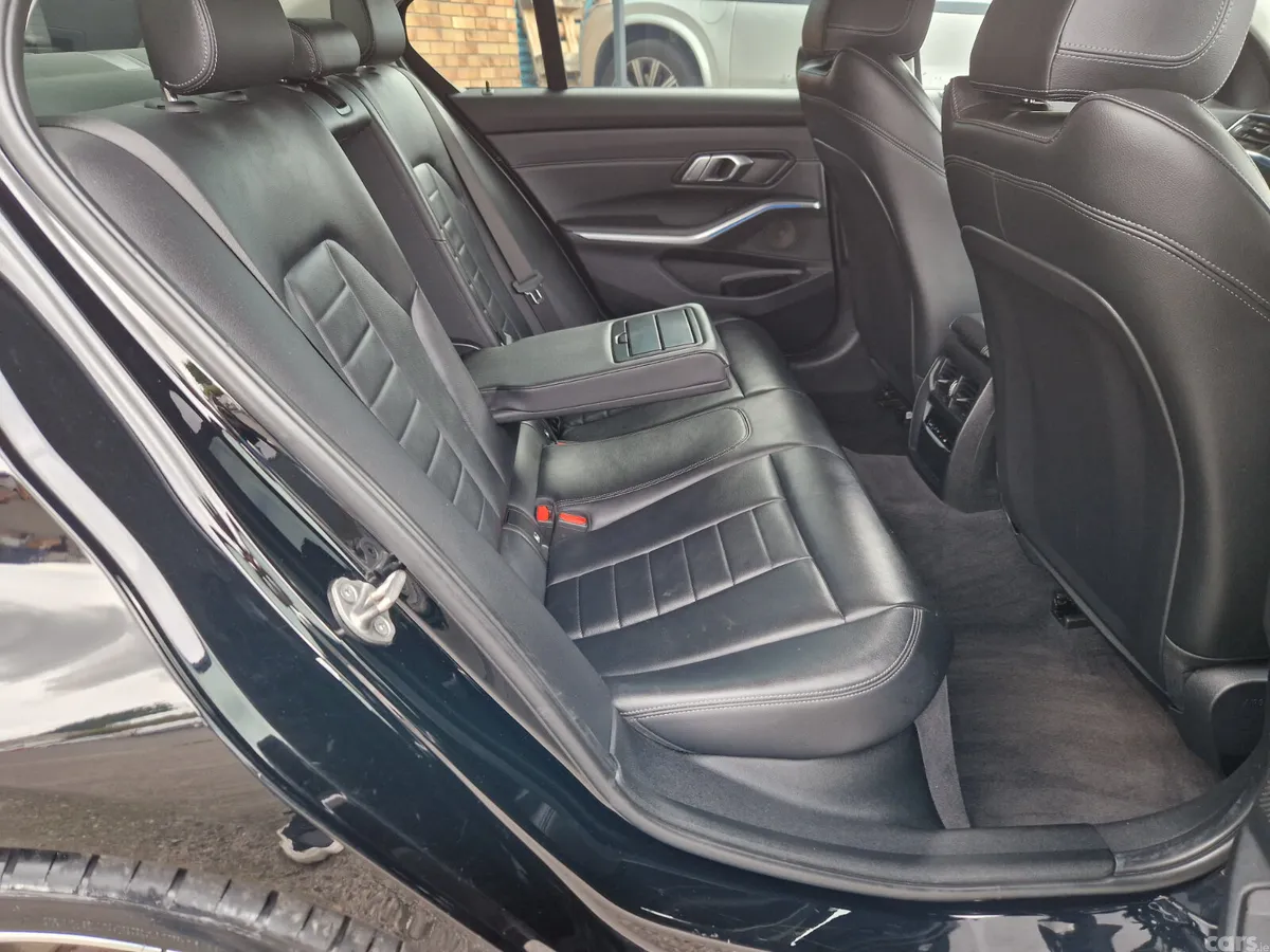 BMW 3-Series Saloon, Petrol Plug-in Hybrid, 2021, Black