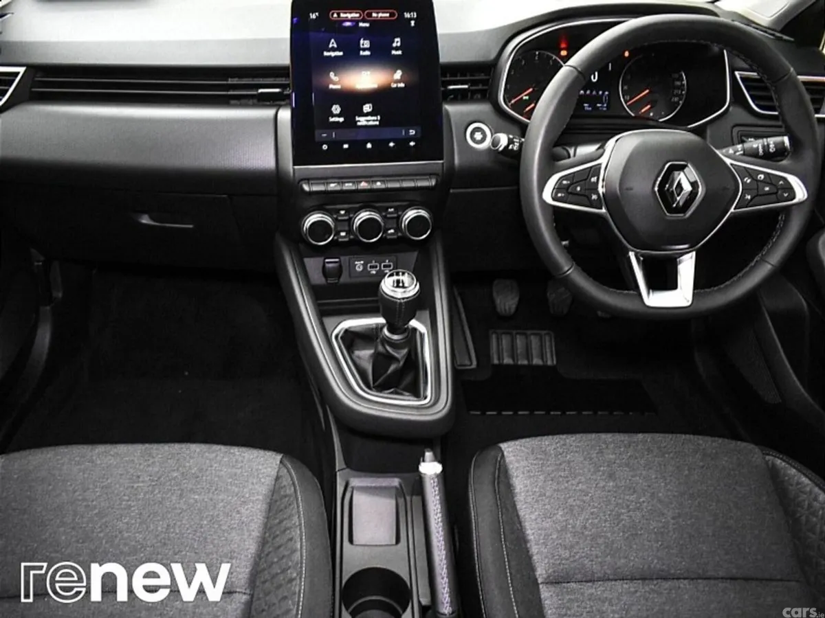 Renault Arkana SUV, Petrol, 2023, White