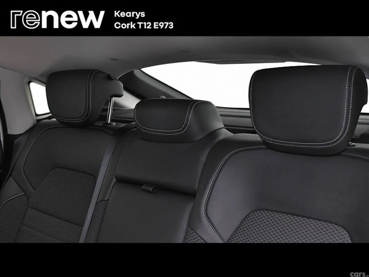 Renault Arkana SUV, Petrol, 2023, White