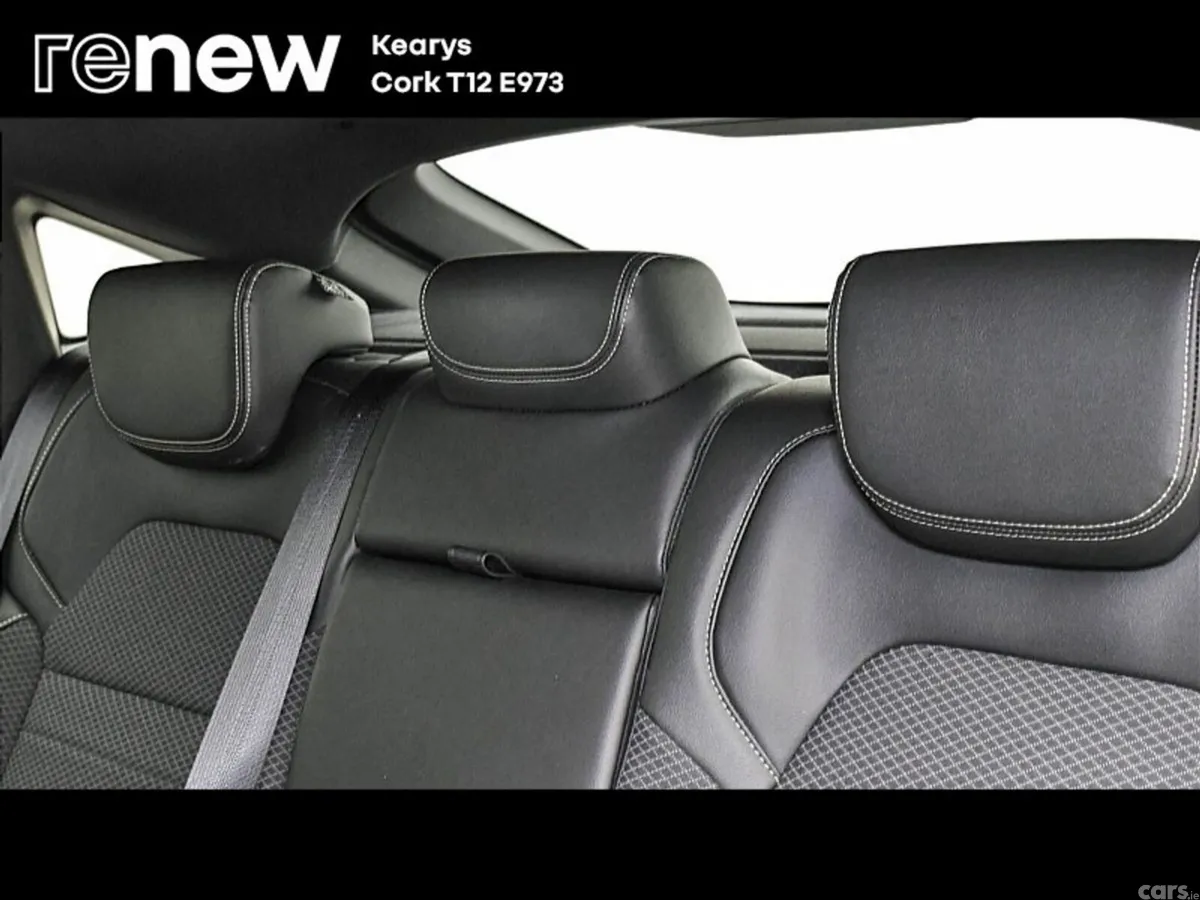 Renault Arkana SUV, Petrol, 2024, Black