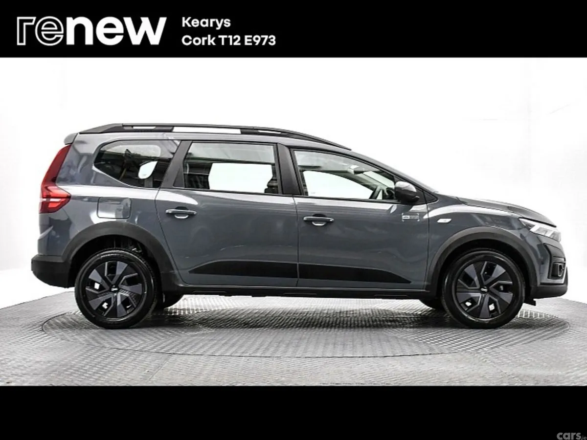 Dacia Jogger SUV, Petrol, 2025, Grey