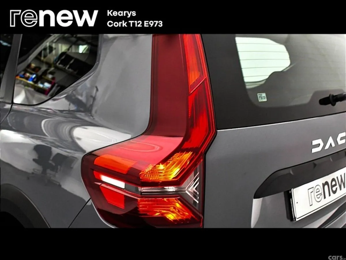 Dacia Jogger SUV, Petrol, 2025, Grey