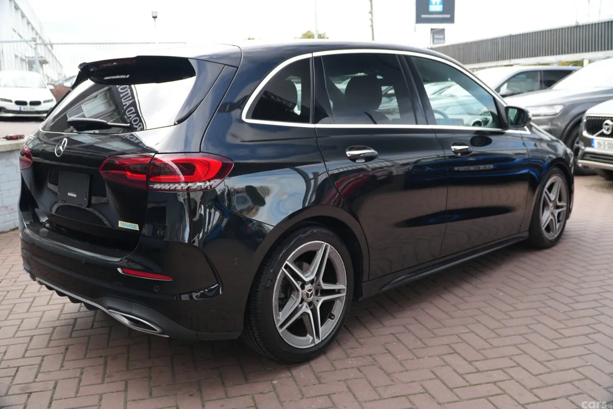Mercedes-Benz B-Class Hatchback, Diesel, 2021, Black