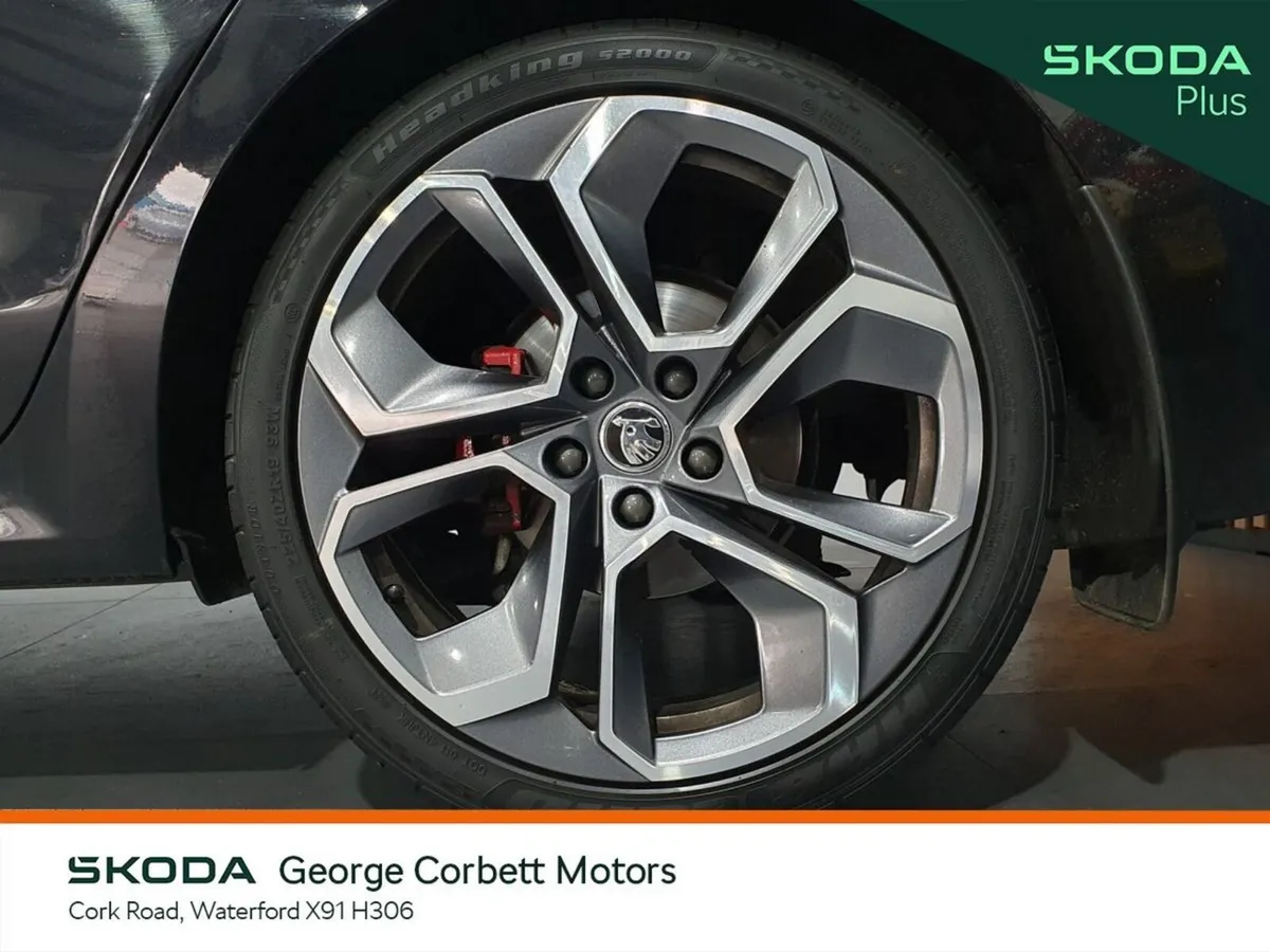 Skoda Octavia Saloon, Diesel, 2022, Black
