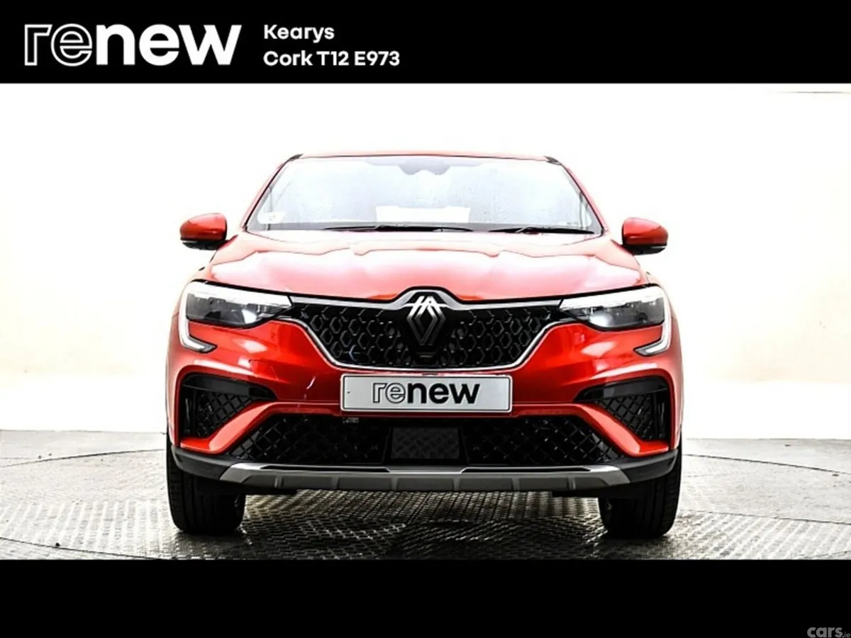 Renault Arkana SUV, Petrol, 2024, Red