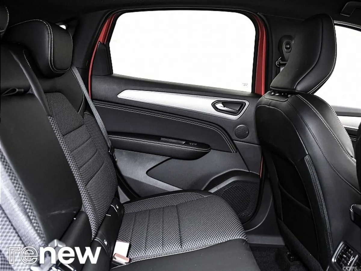 Renault Arkana SUV, Petrol, 2024, Red