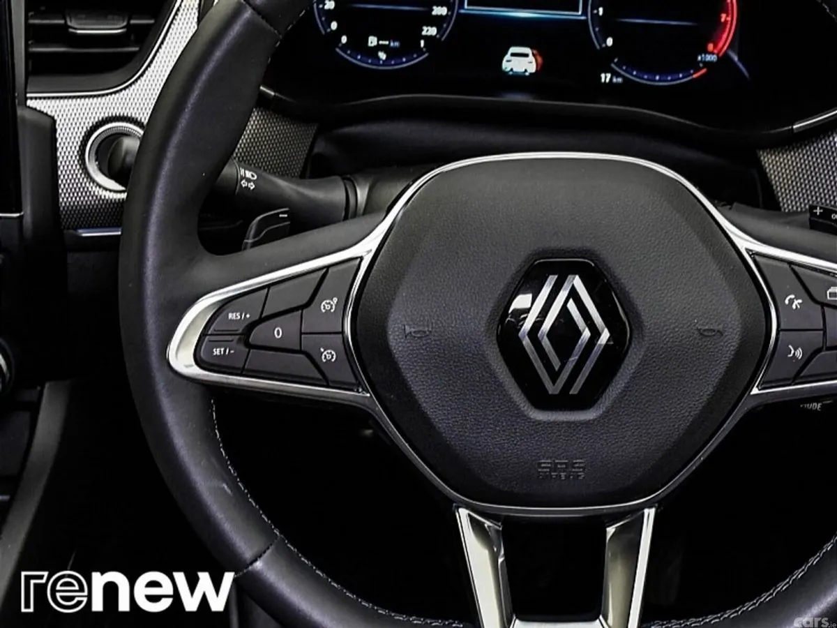 Renault Arkana SUV, Petrol, 2024, Red