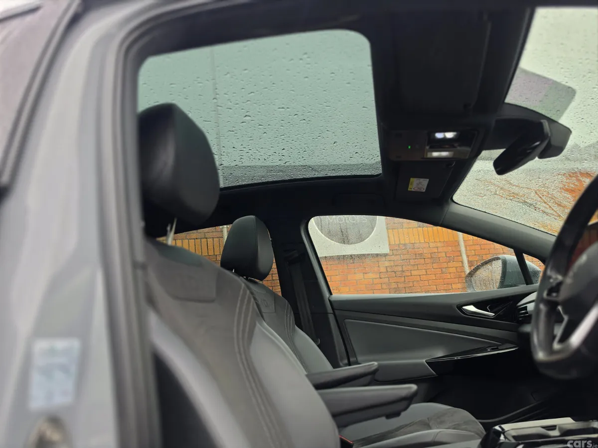 Volkswagen ID.5 SUV, Electric, 2023, Grey