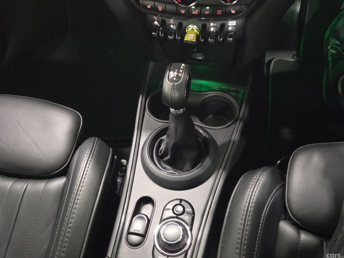 Mini Cooper Hatchback, Petrol Plug-in Hybrid, 2023, Green