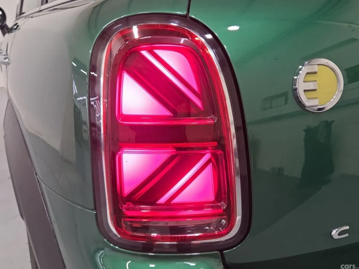 Mini Cooper Hatchback, Petrol Plug-in Hybrid, 2023, Green