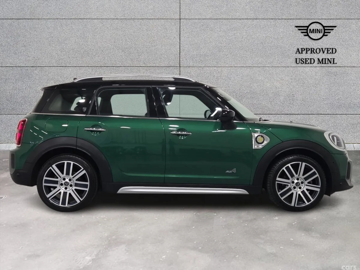 Mini Cooper Hatchback, Petrol Plug-in Hybrid, 2023, Green