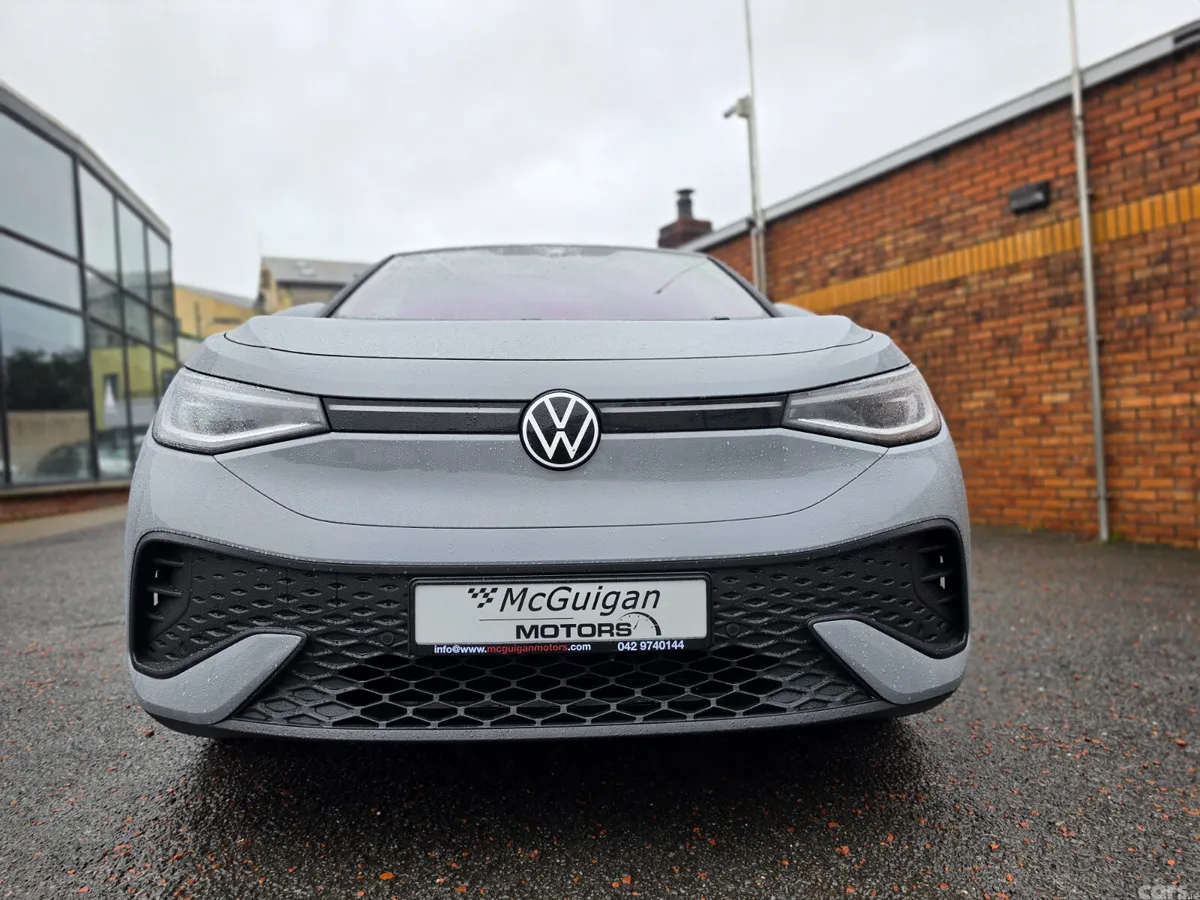 Volkswagen ID.5 SUV, Electric, 2023, Grey