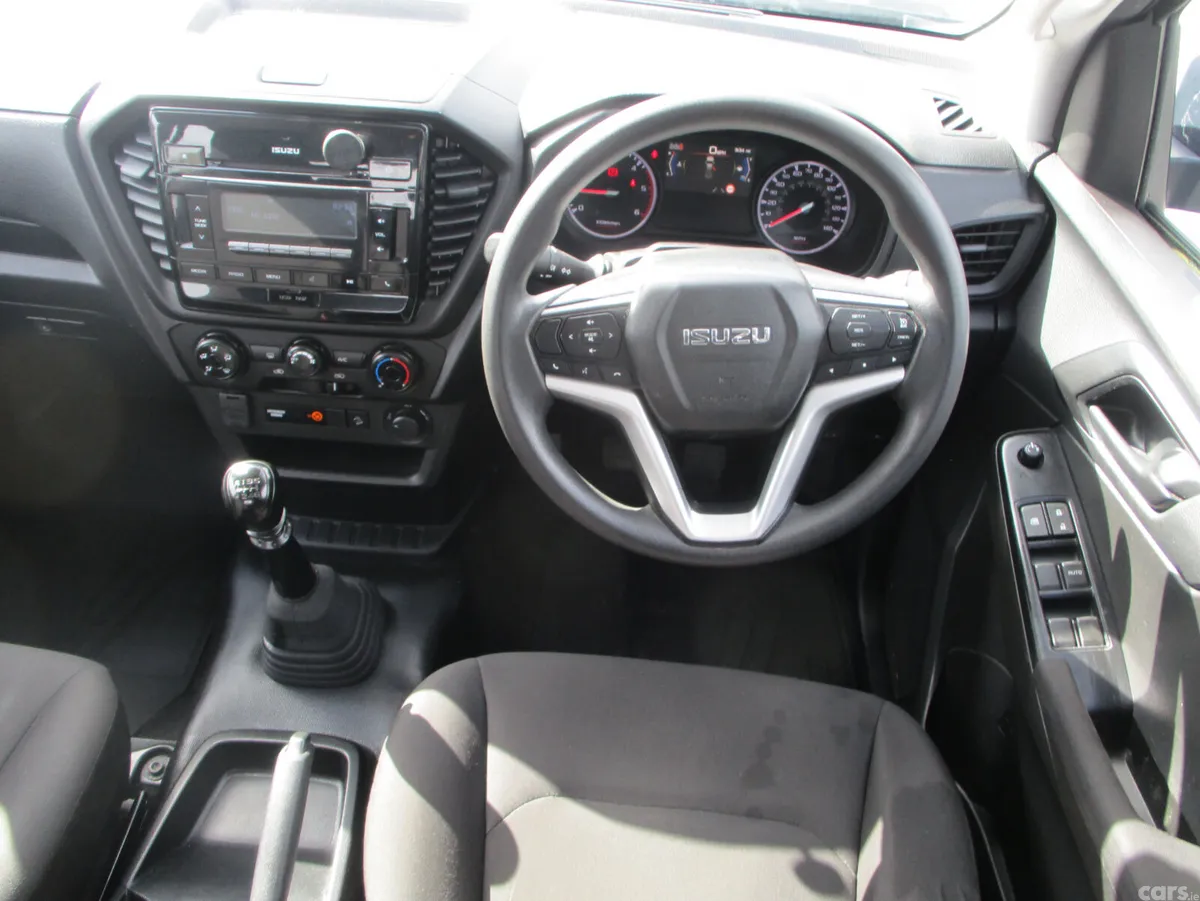 Isuzu D-Max Pick Up, Diesel, 2022, Grey