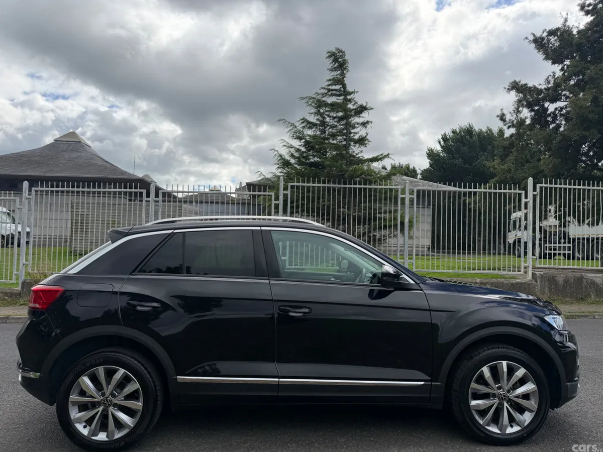 Volkswagen T-Roc Hatchback, Petrol, 2021, Black