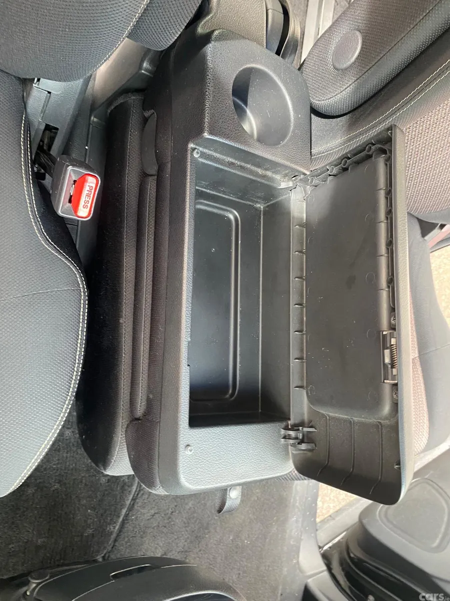 Nissan Serena MPV, Petrol, 2014, Black