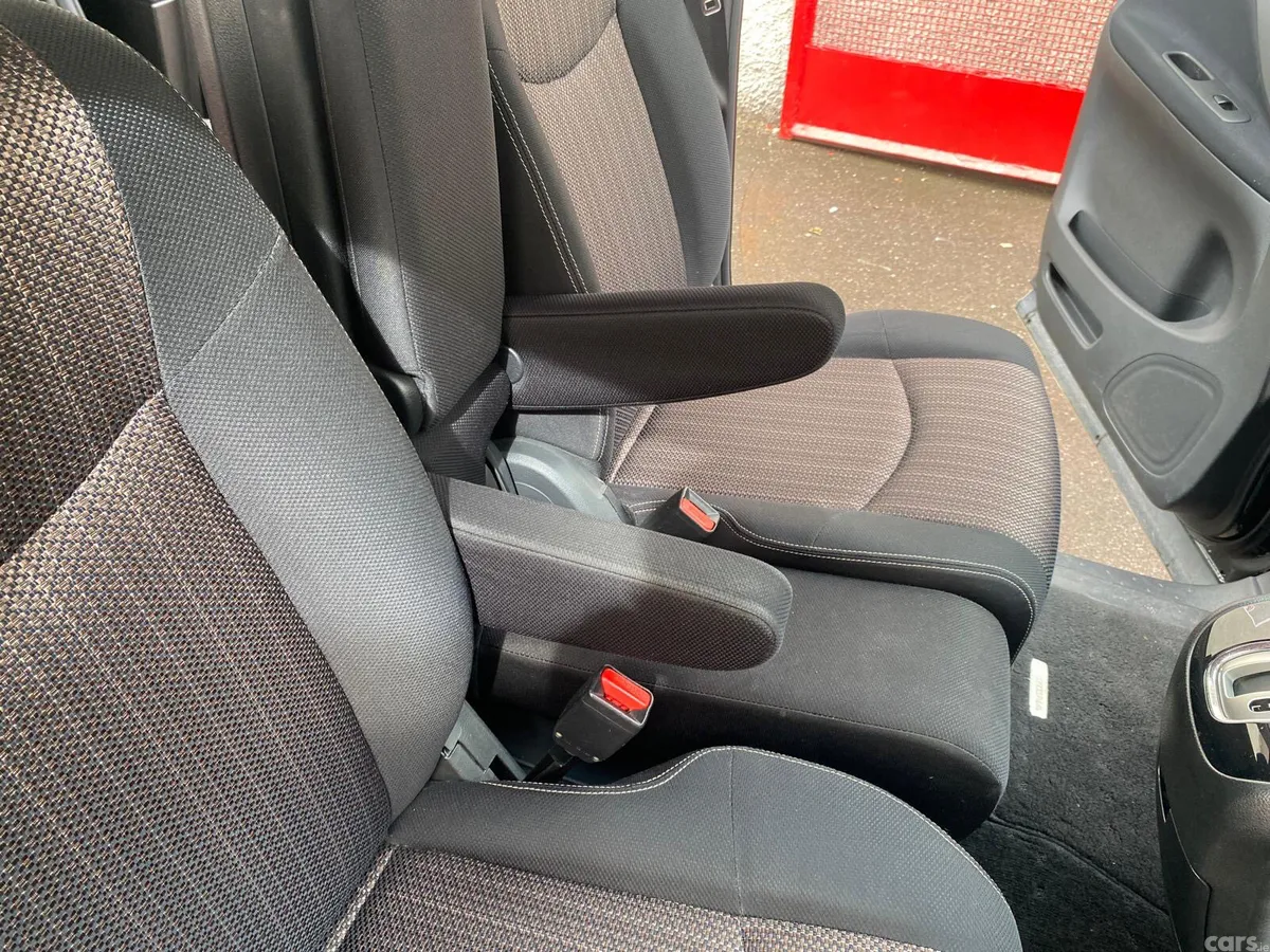 Nissan Serena MPV, Petrol, 2014, Black