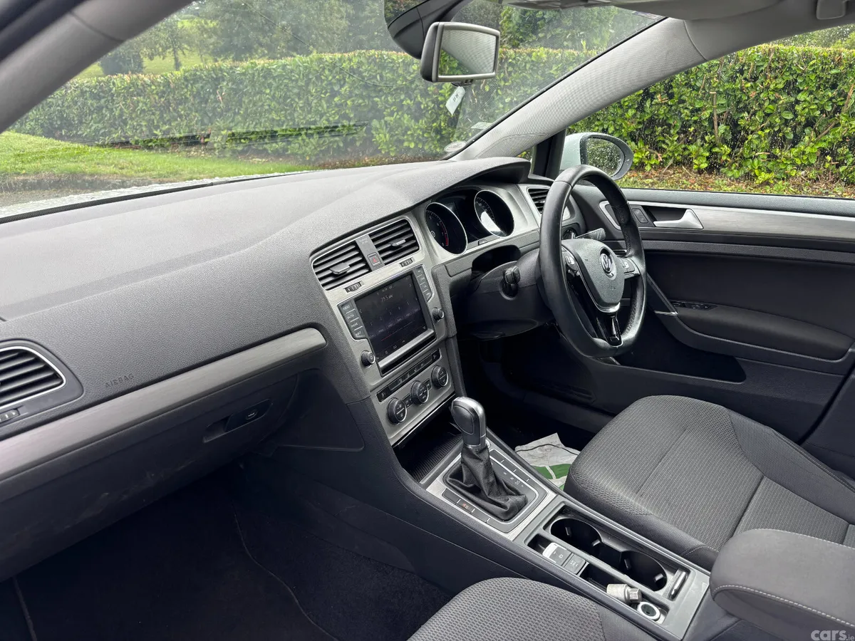 Volkswagen Golf Hatchback, Petrol, 2015, White