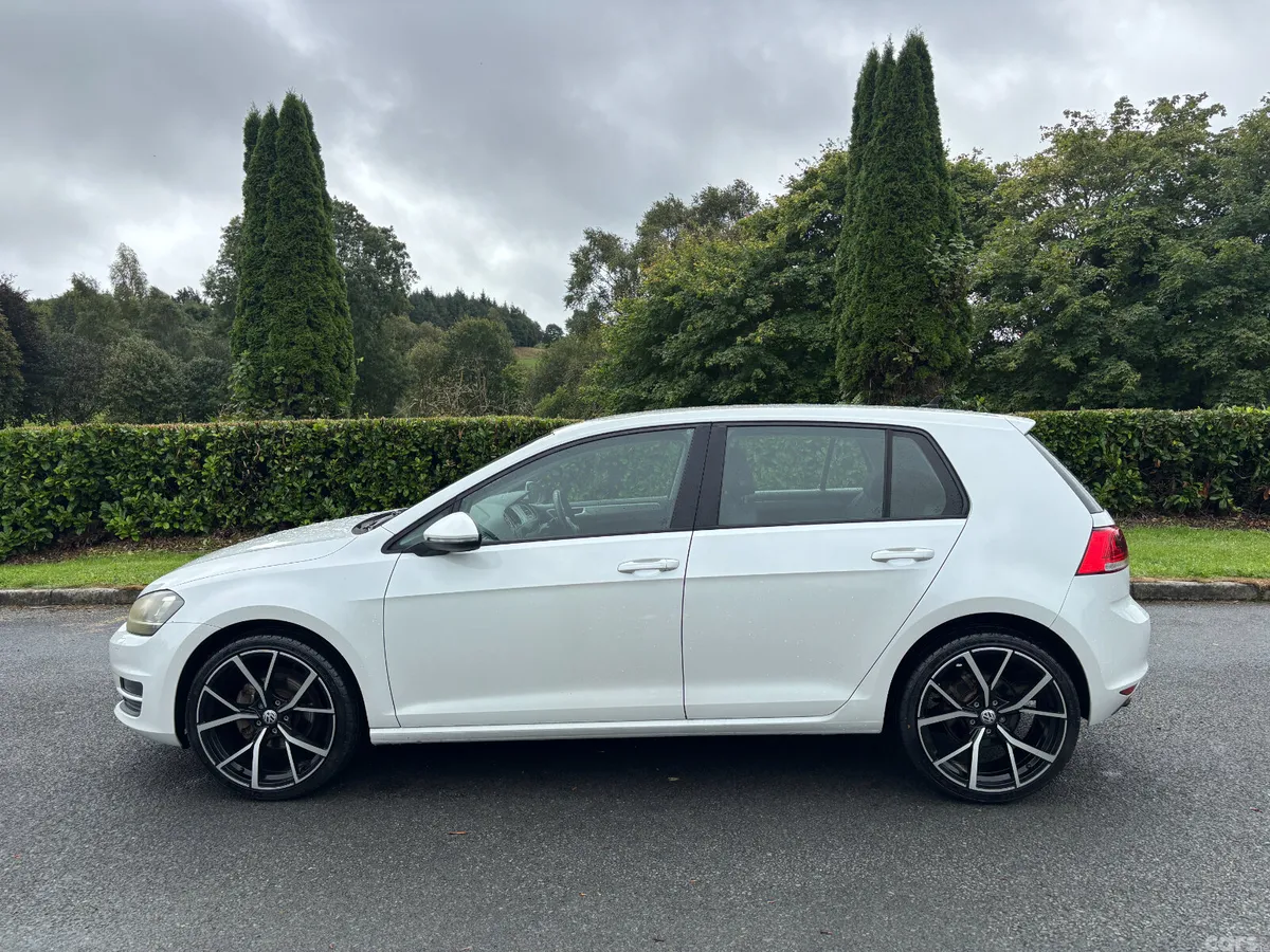 Volkswagen Golf Hatchback, Petrol, 2015, White